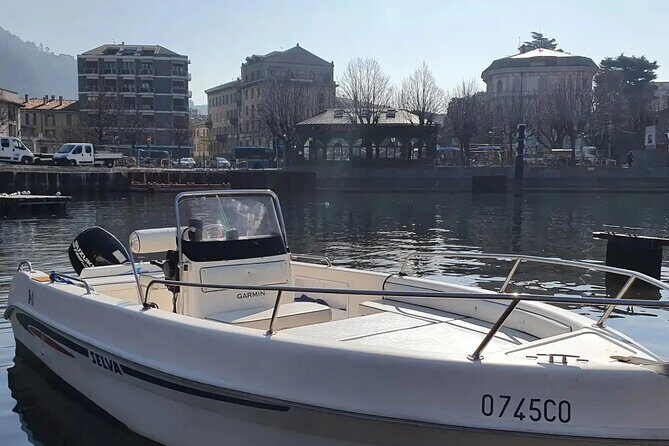 1 Hour Boat Rental Without License 40cv Engine on Lake Como - One hour, multiple-famous-viewpoints: how to plan your route