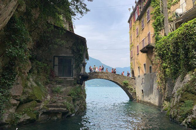 1 Hour Private Boat Tour on Lake Como: Villas and more - The Return Route: Sereno, Mandarin Oriental, Torno, and Moncler