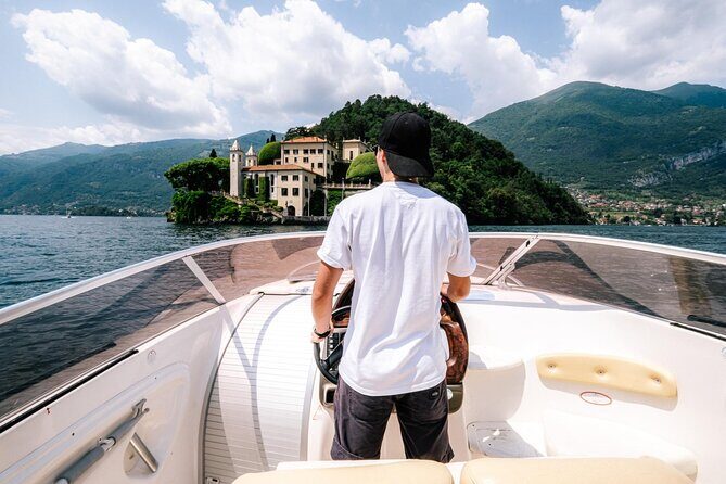1 Hour Private Cruise on Lake Como Motoscafo Cranchi - Moltrasio: the Gianni Versace villa viewpoint