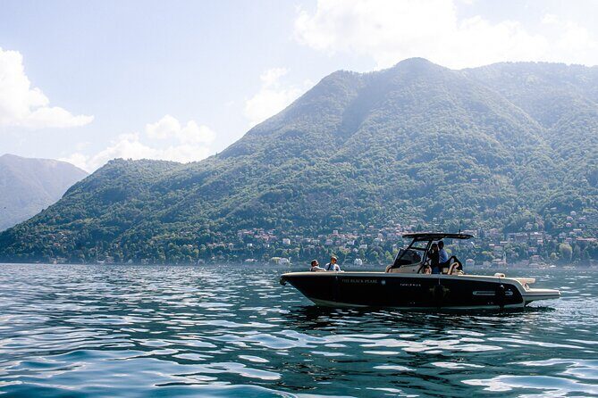 1H Private Cruise Lake Como Tender Yacht Invictus 6 pax - Stop 1 Como Pier and the Lario Bar Start