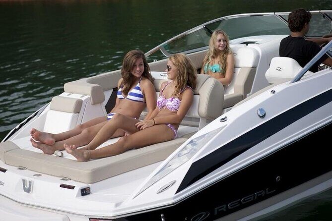 2 Hours Private Boat Tour Como - Two hours, six people, and a front-row view of Lake Como