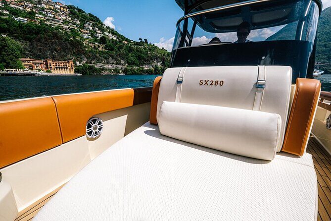 2H Private Cruise Lake Como Tender yacht Invictus 6 pax - Price and Value for a Group of 2–6