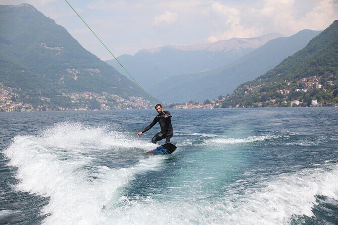 2H Wakeboard and Wakesurf on Lake Como with Mastercraft Boat - Wakesurf runs: turning the “fall” into repeat practice