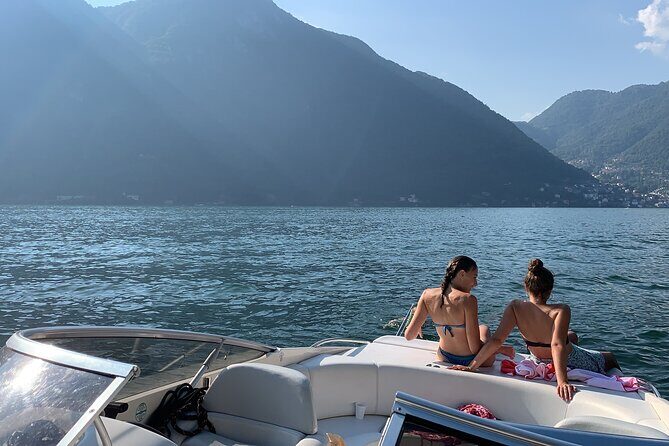 3 Hours Bellagio Private Guided Boat Tour on Lake Como - Weather reality: why 3 hours can feel short on a rough lake