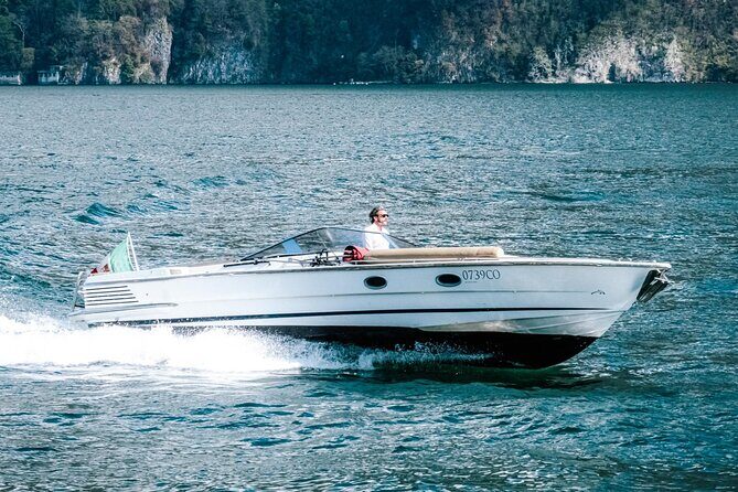 3 Hours Private and Guided Cruise on Lake Como by Motorboat - Celebrity shorelines: Moltrasio to Laglio with Versace and Clooney