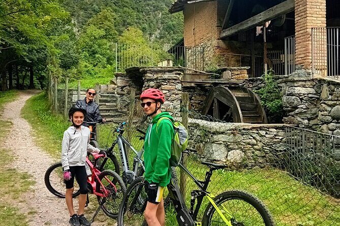 4-hour E-bike Tour of the Piccolo Mondo Antico in Lake Como - Benelario and Porlezza: a real break without turning the tour into a long lunch