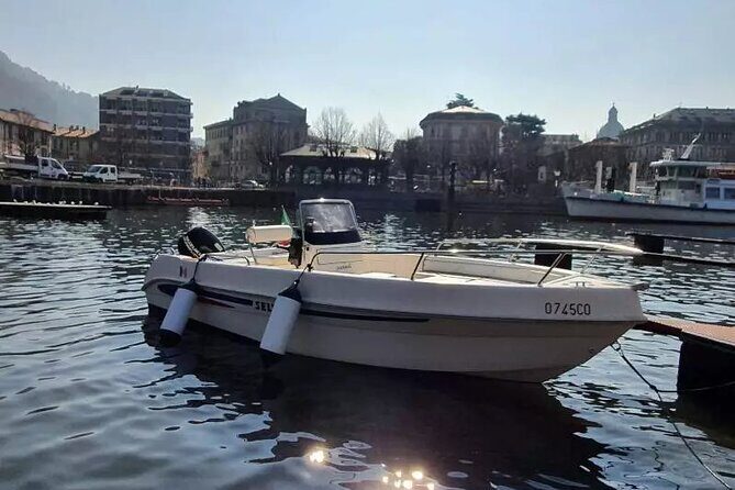 4 Hours Boat Rental Without License 40hp Engine on Lake Como - Meeting point on Lungo Lario Trieste: how to make the first 30 minutes painless