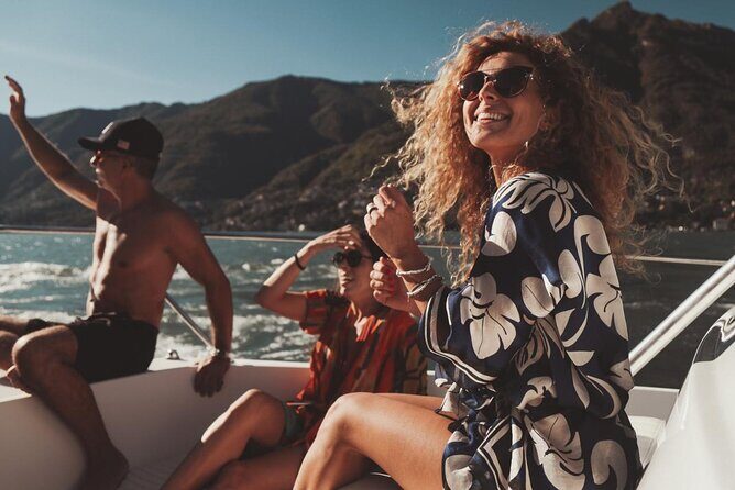 4 Hours Private Boat Cruise on Lake Como - Isola Comacina and the Balbianello coastline: the best stretch for water time