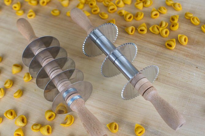 Cesarine: Small group Pasta-Making class in Como - Meeting Point in Como and How to Arrive Smoothly