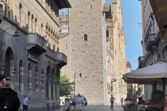 Como city and its History Exclusive Walking Tour (1 h from Milan) - No-Map Style Guide: How You’ll Move Through Old Como