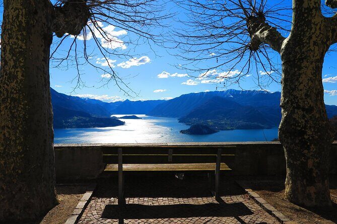 Como: Guided City Tour - Price and value: $43.96 for a guided architectural hit
