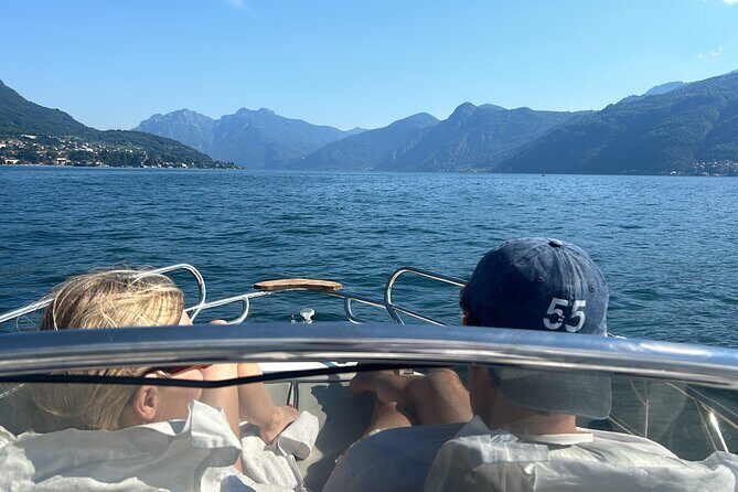 Como Lake Boat Private Tour from Lecco by Speedboat with Driver - Getting to the Right Dock at Lorenzo Bodega Platform