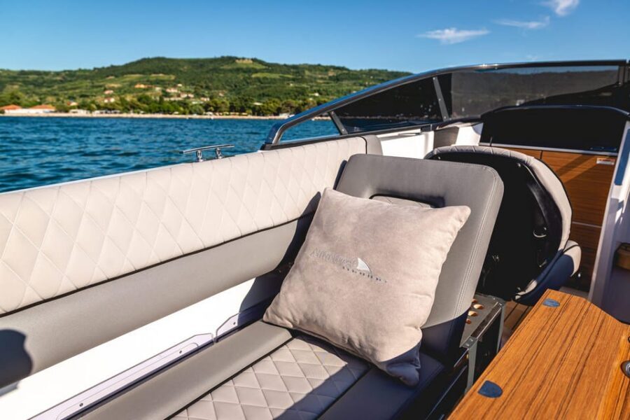 Como: Lake Como Private Boat Tour with Wine - Private speedboat pacing: how 4 hours actually feels on the water