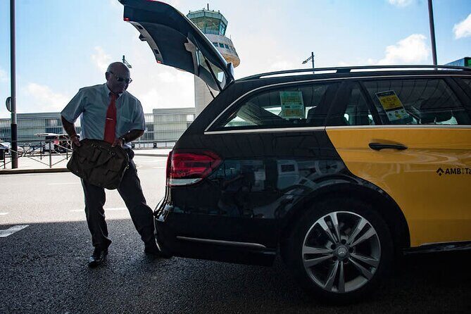 Como Private Transfer from Como city centre to Milan Malpensa Airport - Who should book this Como to Malpensa private transfer