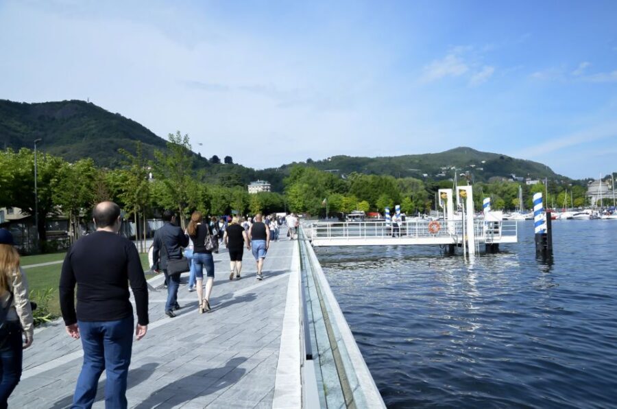 From Milan: Lake Como Cruise with Visits to Como & Bellagio - First water moment: the ferry crossing to Bellagio