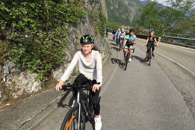 Group Bike Tour: Onno & Ghisallino (E-bikes and Road bikes) - The traditional lunch: finishing strong, not fading out