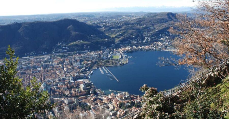 Half-Day Lake Como Discovery Tour from Milan - The guided walk through Como’s old center: Duomo, walls, and Sant’Abbondio