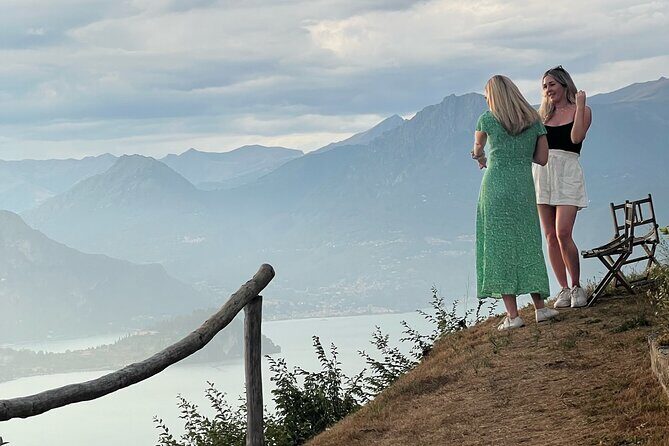 La 'Dolce Vita' Hike to Mountain House with Lake View Aperitivo - Aperitivo on the terrace: drinks, local plates, and real comfort