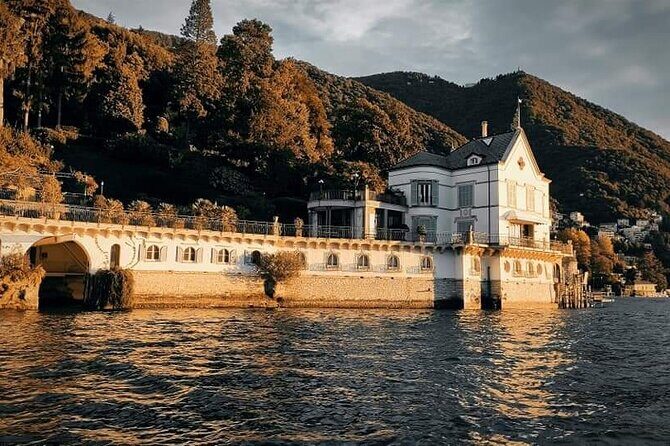 Lake Como 2 Hour Private Boat Tour - Laglio and Villa Oleandra: the George Clooney photo moment