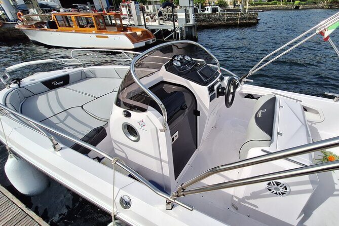 Lake Como Boat Tours: options from 1 hour to a Full Day - Why a private Lake Como boat tour beats buses and walking