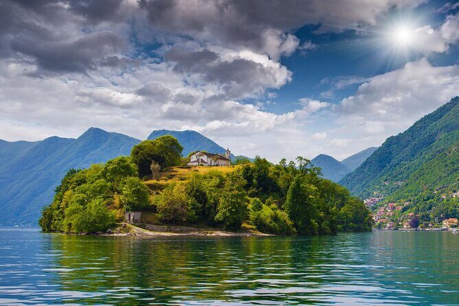 Lake Como Private Boat Tour 2h. Como - Villa Balbianello & more - Laglio and the Clooney connection, plus the movie-set villas
