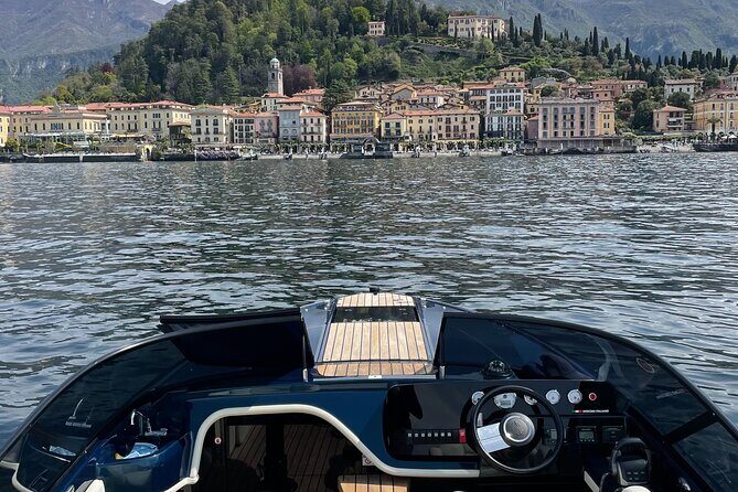 Luxury Boat Tour on Lake Como - The historic villa built in 1573: when science and invention get named