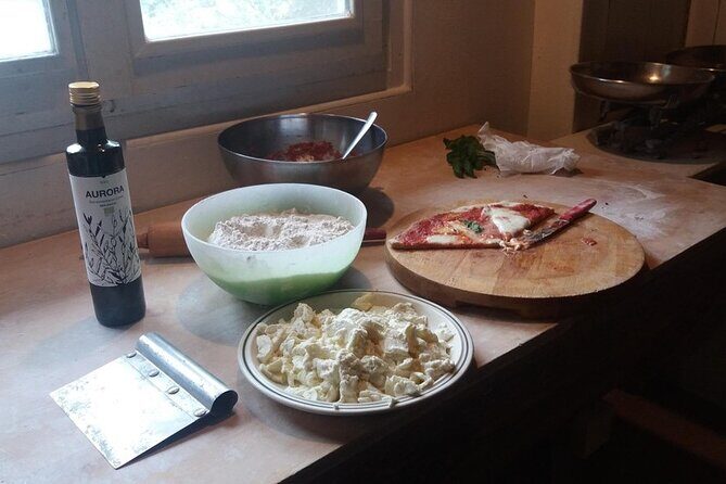 Pizza Training Experience. Como Area - Wine, coffee, water, and your included meal