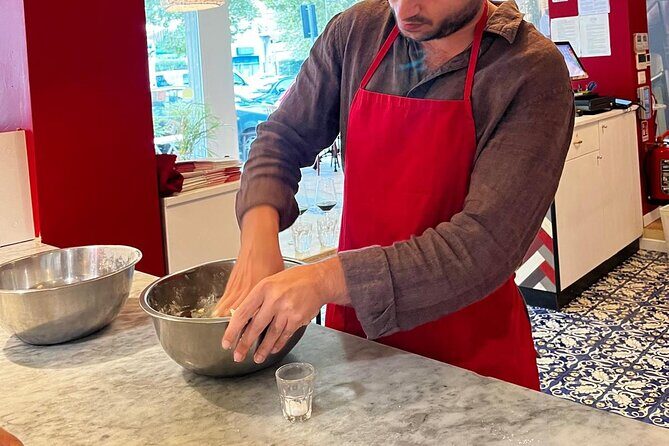 Premium Pizza Making Class at a Pizzeria in Como - The dough lesson: proportions, kneading, and rising time