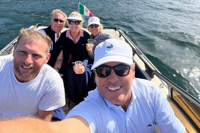 Private Boat Tour Como Wooden Classic Boat - Drinks and snacks: bring your own mood