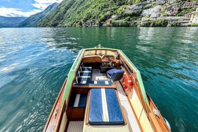 Private Boat Tour on Lake Como - Price and group value: $362.95 for up to 10 people