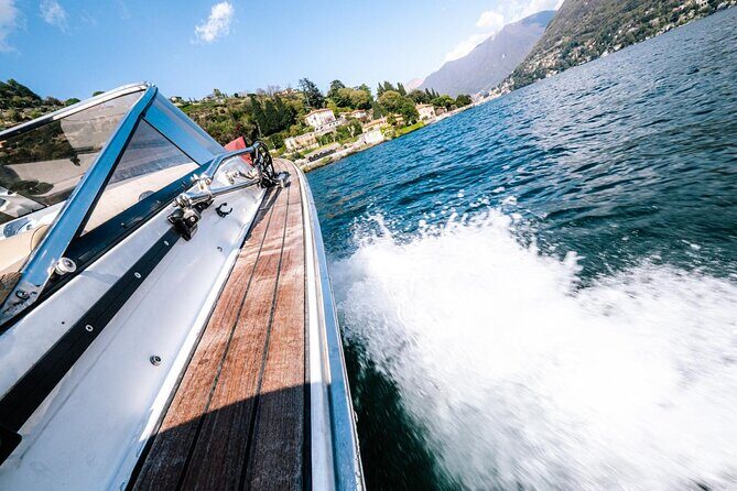Private Boat Tour with Open Bar Lake Como 7 Pax - Villa Olmo and the Como waterfront: classic views with real context