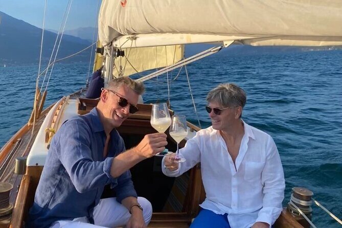 Private Guided Sailing Boat Tour on Lake Como with Aperitif - Timing, Duration, and What 3 Hours Really Gives You