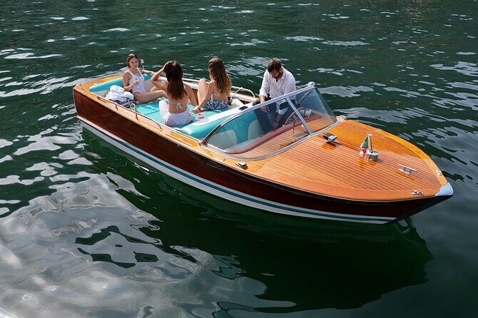Private tour in classic wooden boat - Your 1-hour cruise: what you can expect in real time