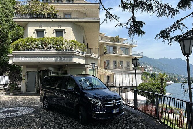 Private transfer from Como to the Lake villages and vice versa - Where pickup happens in Como: Piazza Cavour meeting point