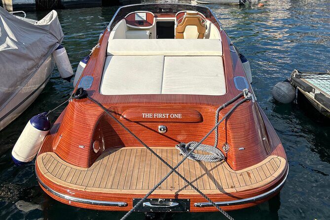 Private wooden boat tour on Lake Como - Villa del Balbianello and Isola Comacina: the Lake Como movie stretch