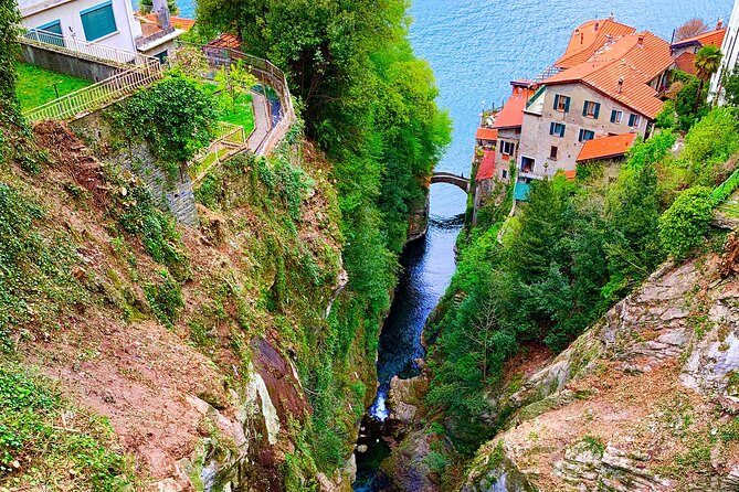 Road Bike tour in Lake Como & Bellagio - Meeting point and timing: Como at 10:00 am