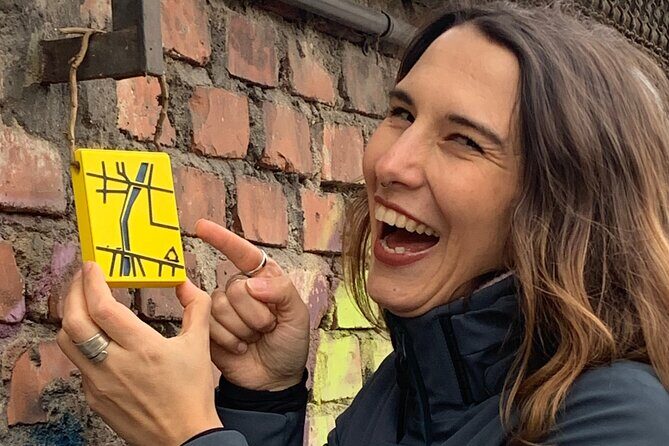 Sato Code Escape Room across Lecco - Getting set: the two-phone team game setup
