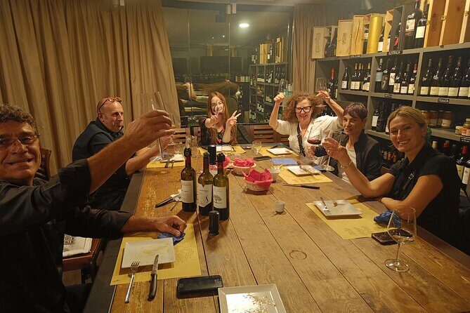 Taste of Lake Como: 4 Wines Paired with Local Cheese Charcuterie - Who should book this tasting in Como?